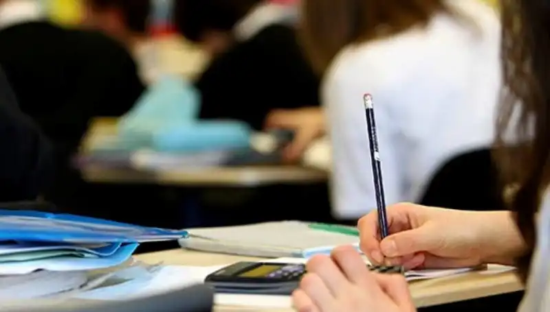 Üniversite Kontenjanlarında Düşüş: Eğitimdeki Kayıplar ve Gelecek Öngörüleri