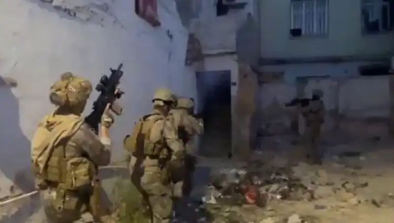 75 İlde Uyuşturucu Operasyonunda 2 Bin 311 Şüpheli Yakalandı: Önemi ve Sonuçları