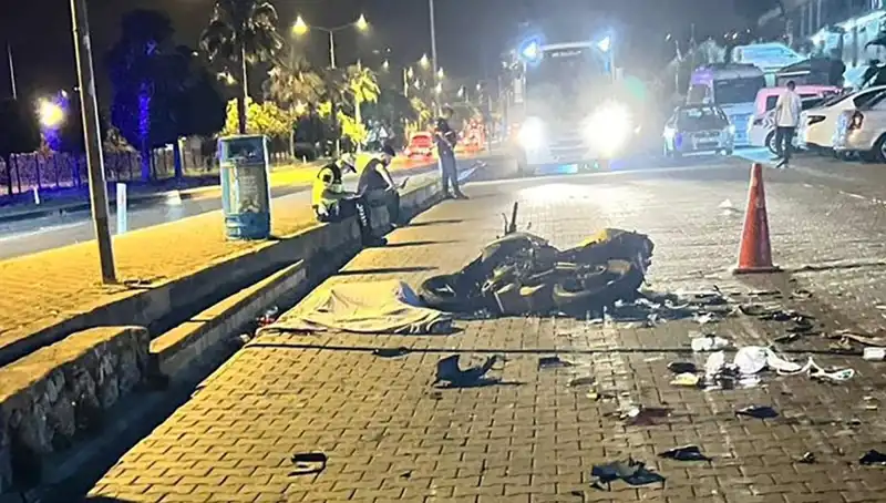 Alanya’da Motosiklet Kazası: Hayati Tehlike Oluşturan Anlar