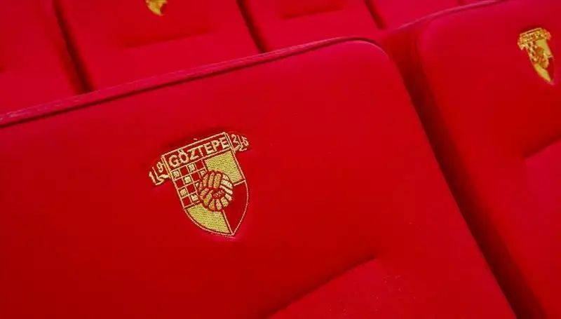 Göztepe, Transferde Bombayı Patlatarak Junior Olaitan ile Anlaşma Sağladı