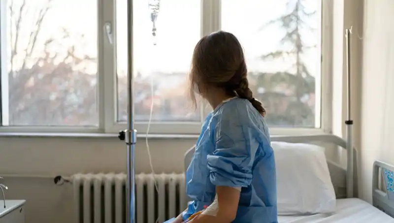 27 Yaşındaki Kadının Beckley'de Meme Kanseri Teşhisi: Doktorlar Ciddiye Almadı mı?