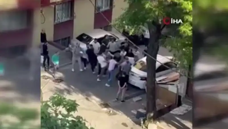 Madde Bağımlılığıyla Savaş: Kapıları Zorlayan Genç İçin Meydan Dayanağı