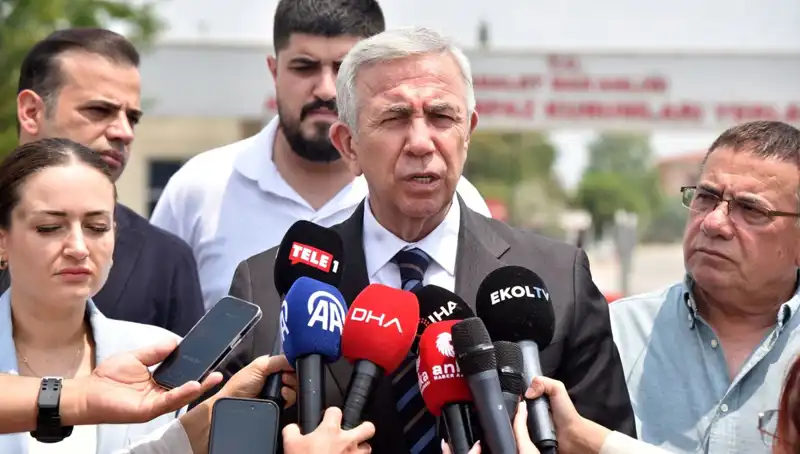 Mansur Yavaş, Muhittin Böcek’i Ziyaret Etti: İşbirliği İle Yeni Projeler Yolda