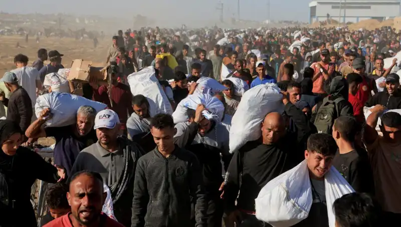 İsrail Ordusu Han Yunus’u Kuşatıyor: 15 Kilometrelik Kritik Koridor Açıldı