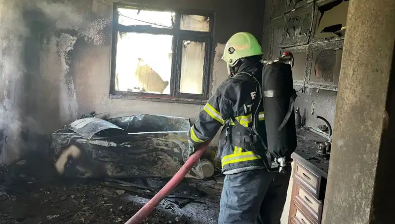 Mutfağındaki Yangın Tüm Evi Kül Etti: Bir Aileyi Nasıl Etkiledi?