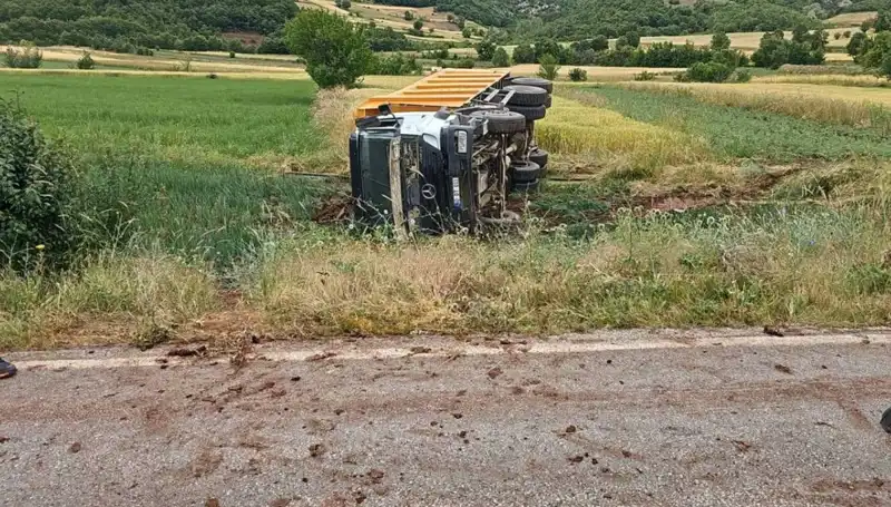 Tokat'ta Dehşet Veren Kaza: Kamyon Şoförü Hayatını Kaybetti
